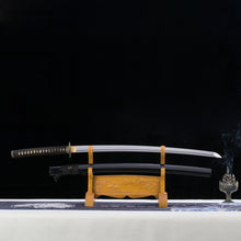 Load image into Gallery viewer, Samurai Katana 1060 Steel Oil Quenching Has Bohi and Has Good Toughness
