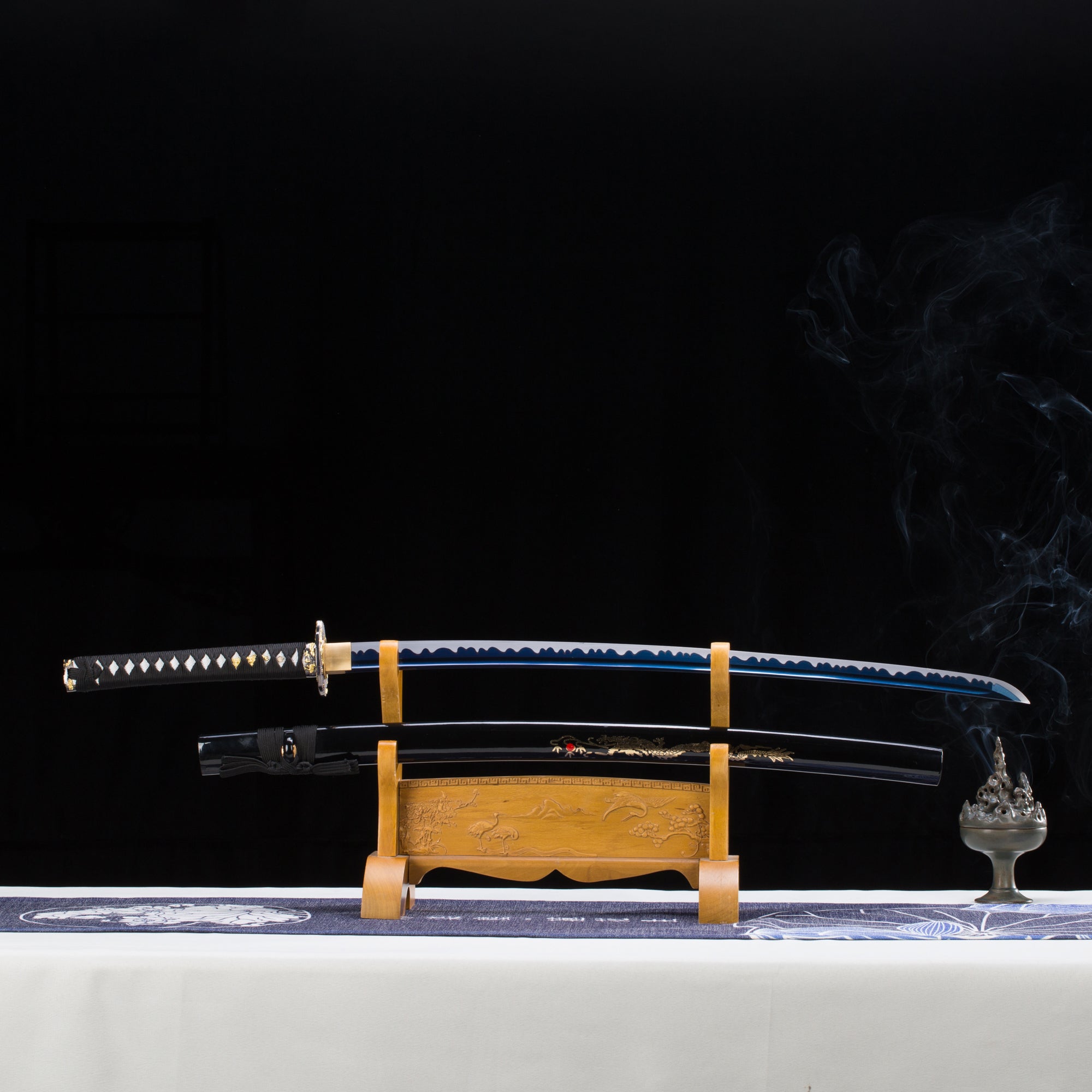 Dragon Theme Katana 9260 Spring Steel Blue Blade White Hamon Samurai Sword