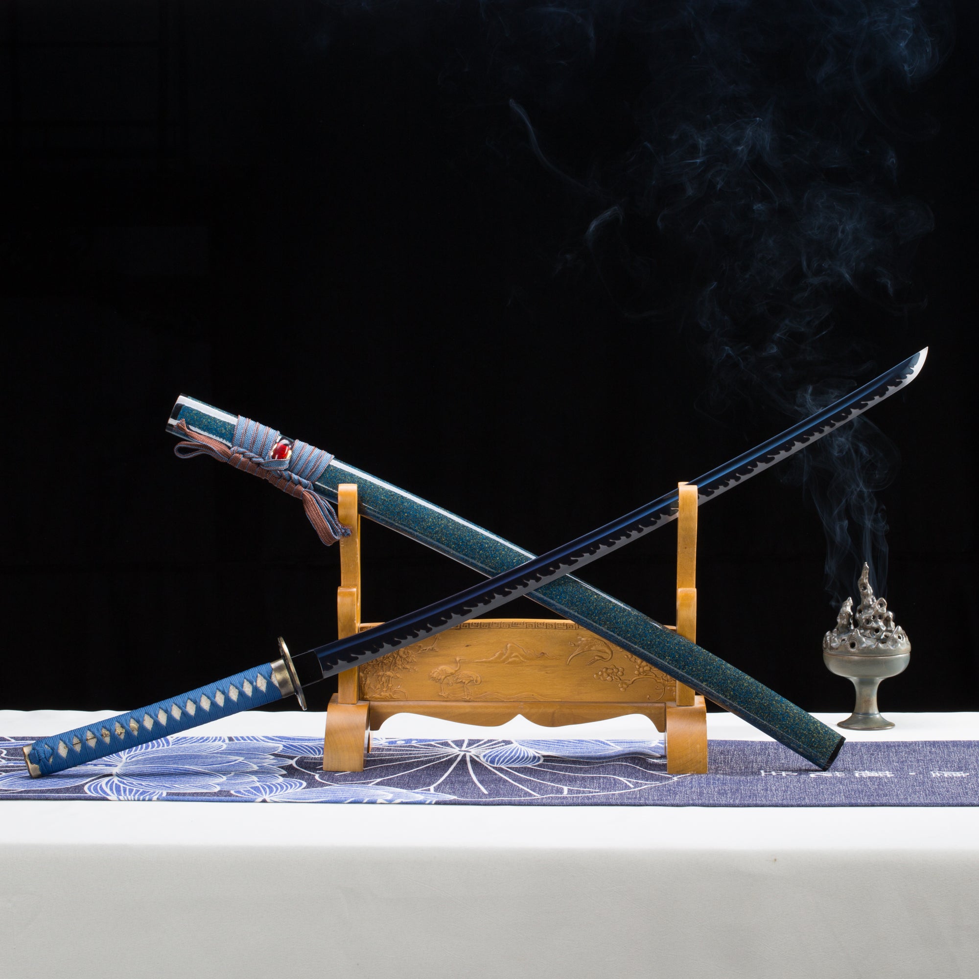 Blue Theme Japanese Sword 9260 Spring  Steel Blue Blade White Hamon Samurai Sword
